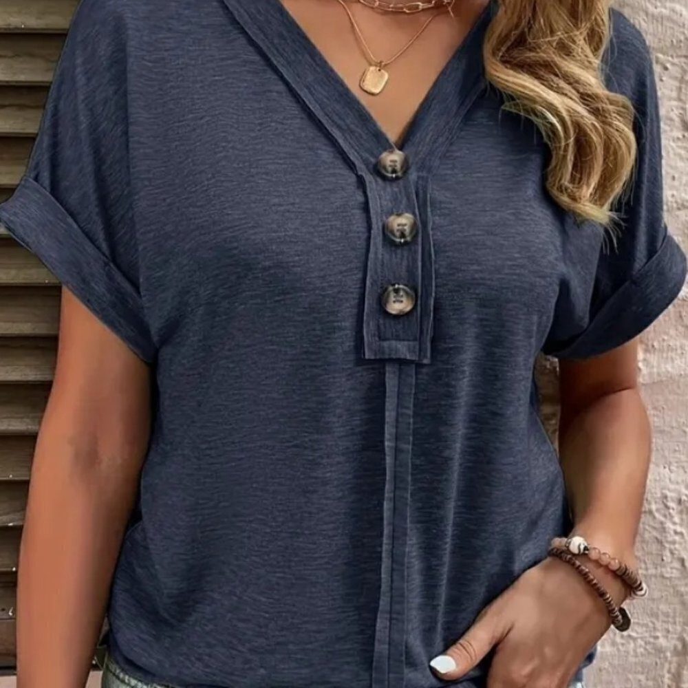 NWT Vneck Tshirt